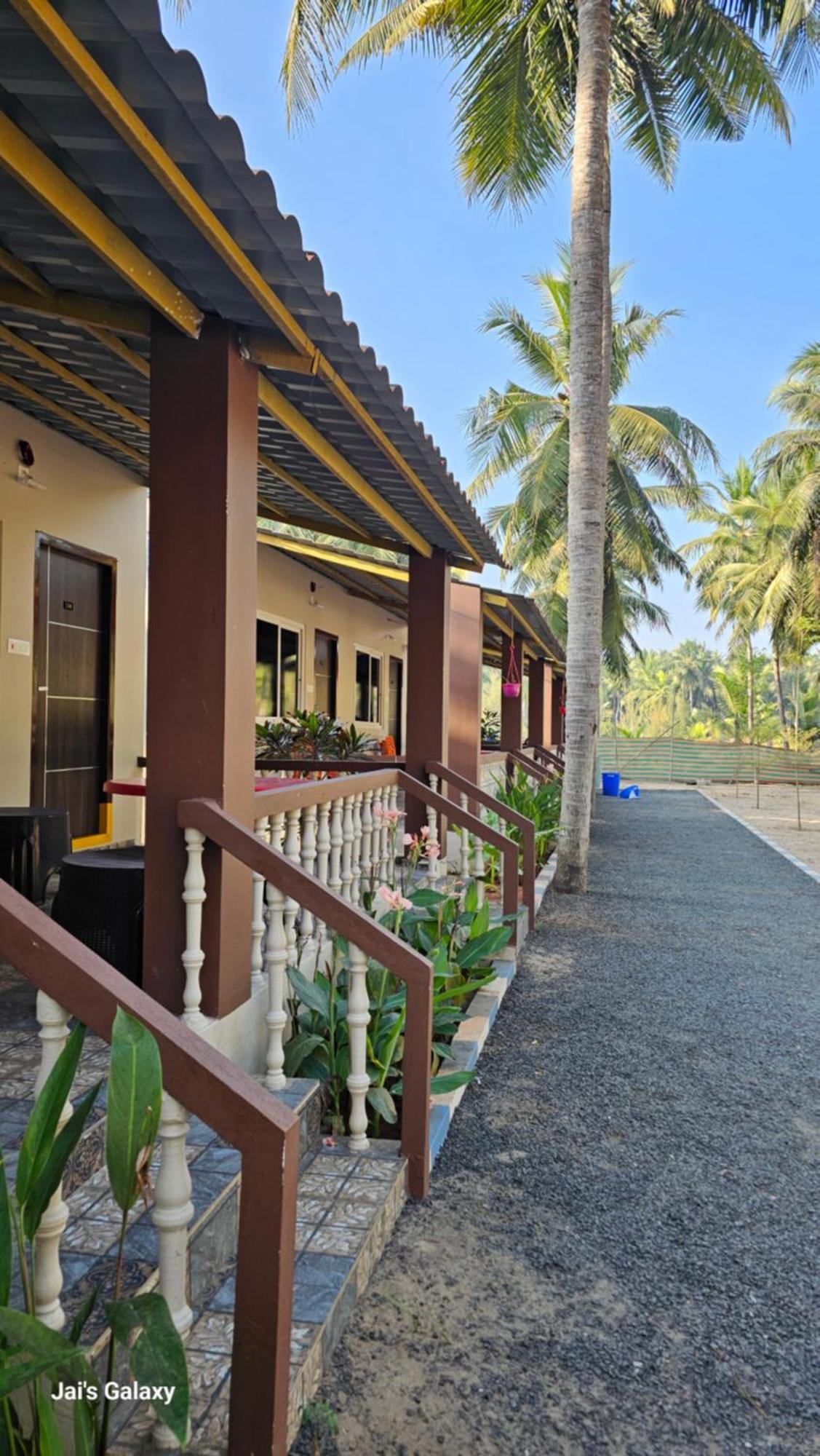 Coastline Beach Resort Perupalem Екстер'єр фото